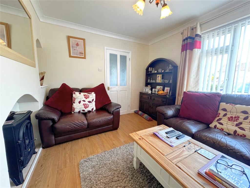House in Pembroke, Pembrokeshire - More