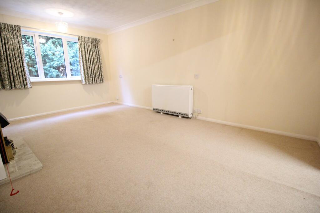 Apartment in Warwick, Whitemoor, Kenilworth - View 4