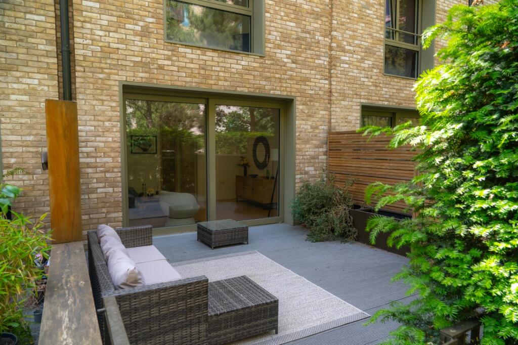 House in London - More