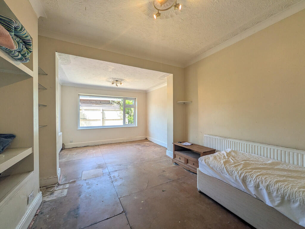 Apartment in Bournemouth - View 3