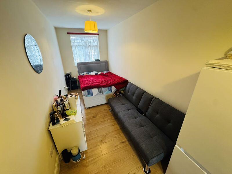 House in London - View 4