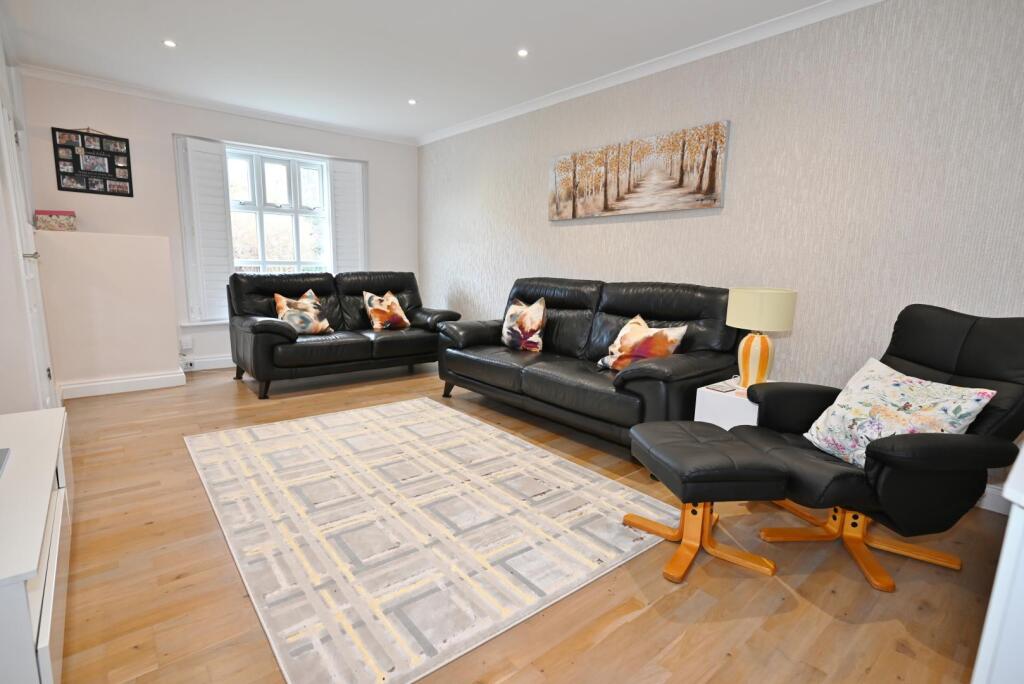 House in Twickenham - View 4