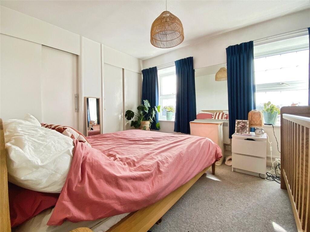 Milton Gardens, Wokingham, Berkshire - View 4
