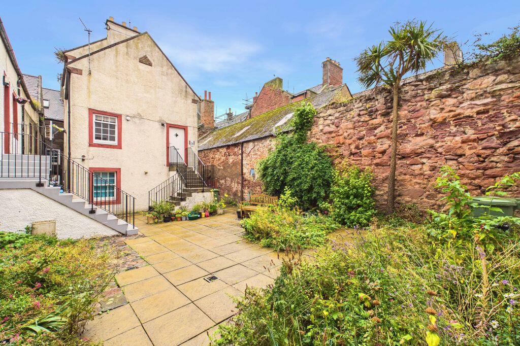 Main image of property: 16 Lawson Court, Dunbar, EH42 1JT
