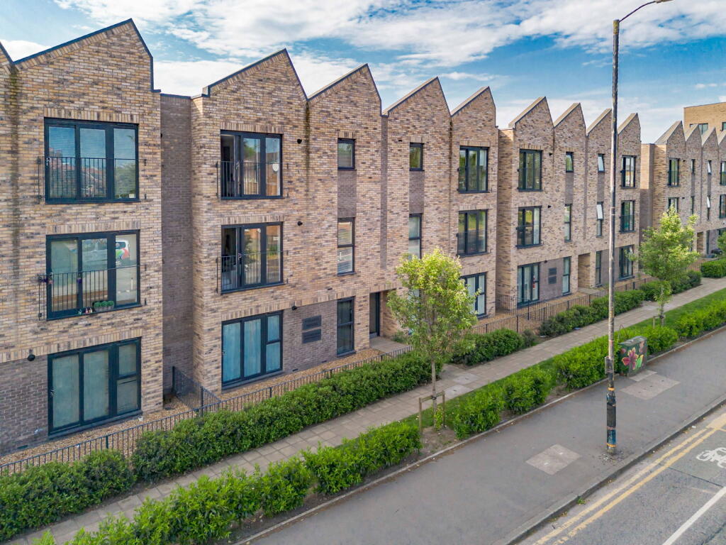 Main image of property: 303 Talbot Road, Stretford, Manchester, M32