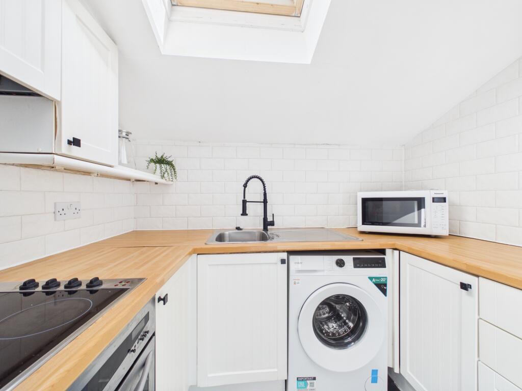 Apartment in Bellshill, Orbiston - More
