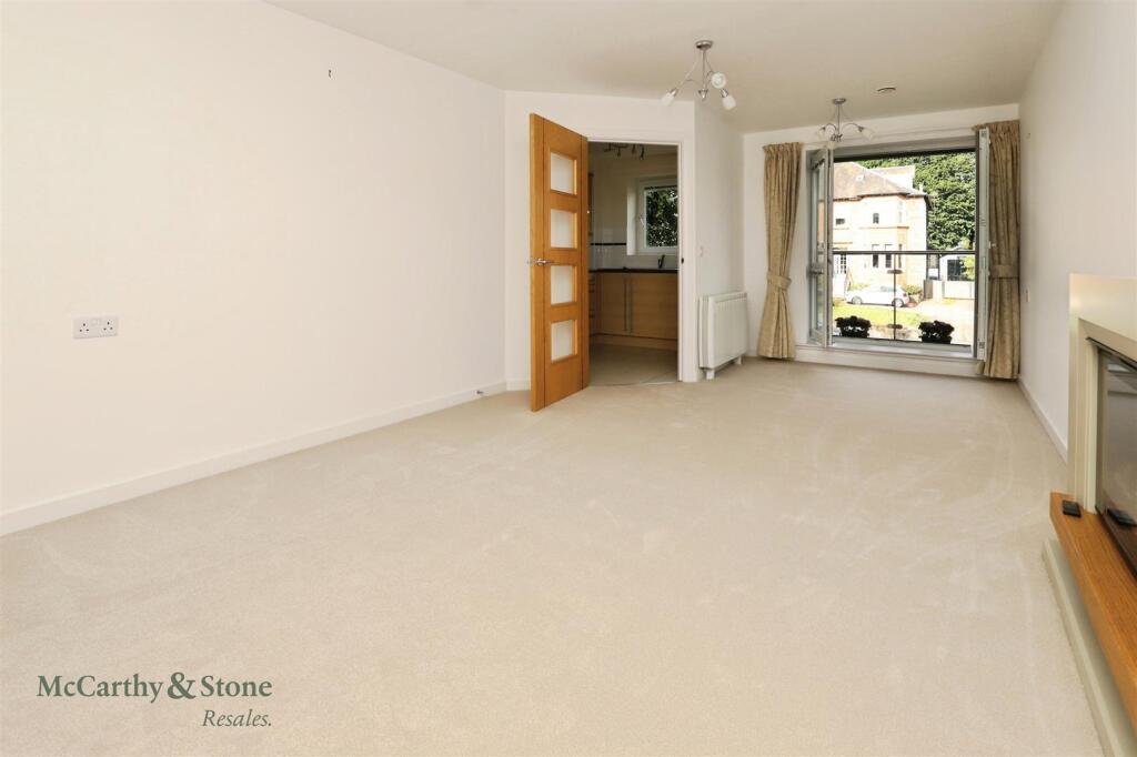 Apartment in Glasgow - View 5