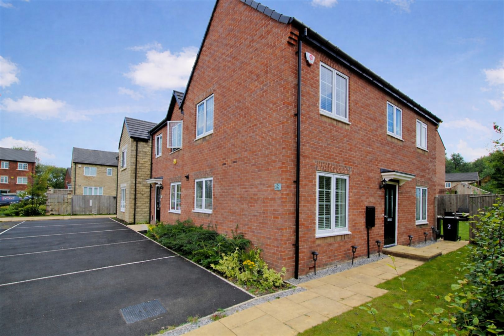 Main image of property: Piebridge Way, Leeds, LS12