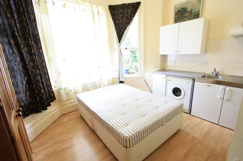 Main image of property: Riggindale Road, London, SW16