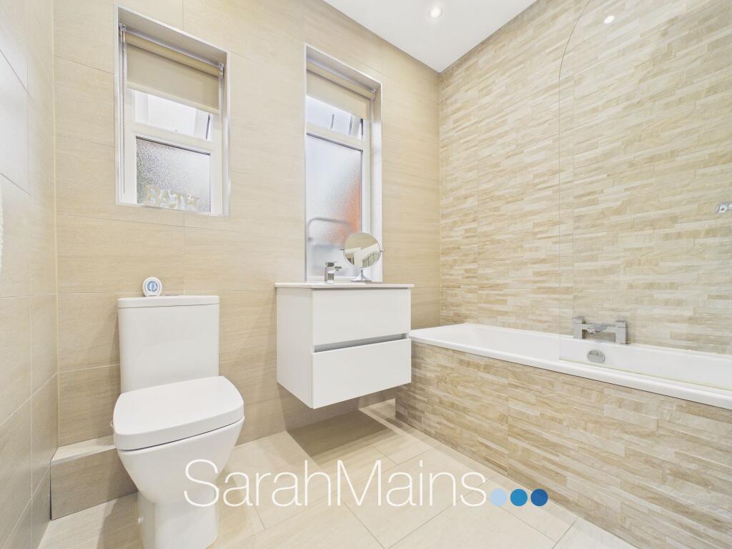 House in Newcastle upon Tyne - View 3