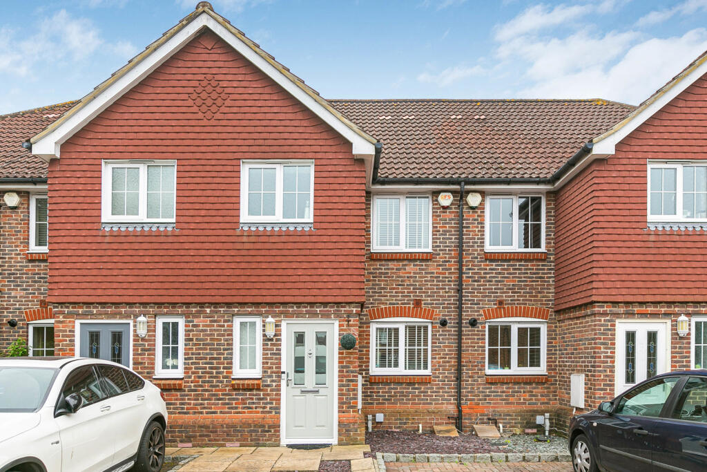 Main image of property: Kingswood Close, Ashford, Surrey, TW15