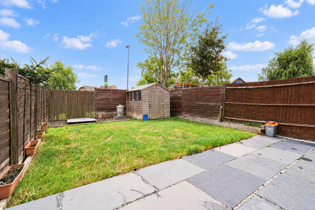 House in Tonbridge - More