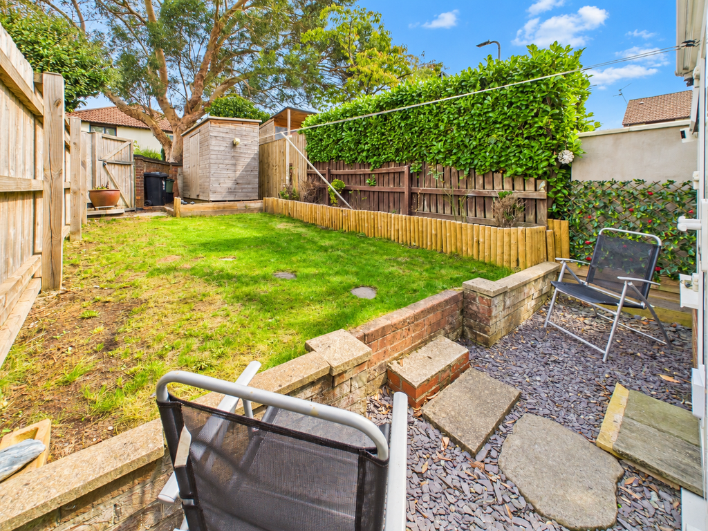 House in Newport - View 3