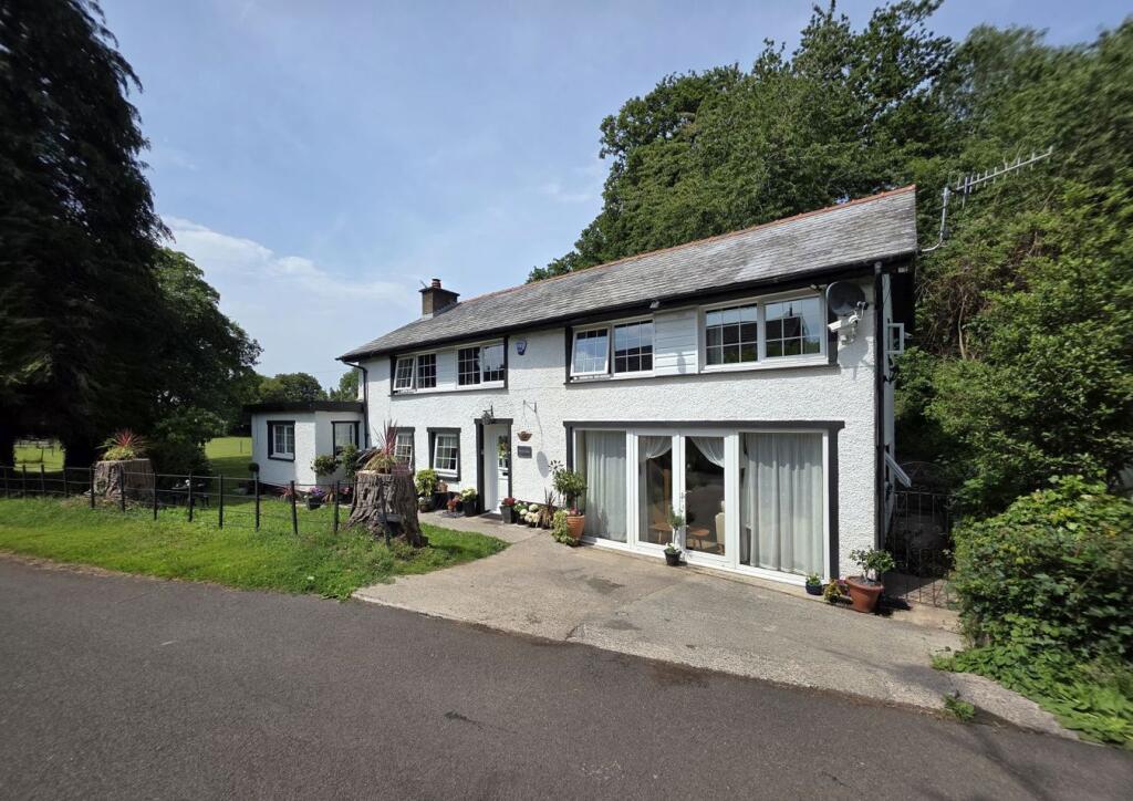Main image of property: Lower Common, Gilwern, Abergavenny, NP7