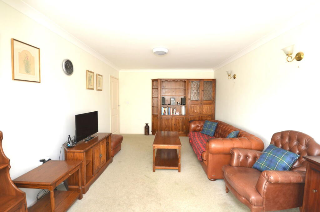 Stratton Court, Bognor Regis, PO22 8DP photo 4