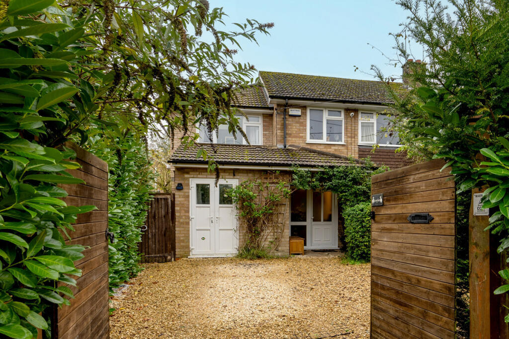 Main image of property: Thame, Towersey, Oxfordshire OX9 3QY