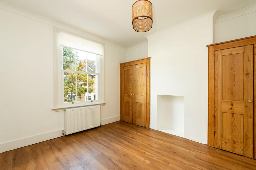 House in London - View 3