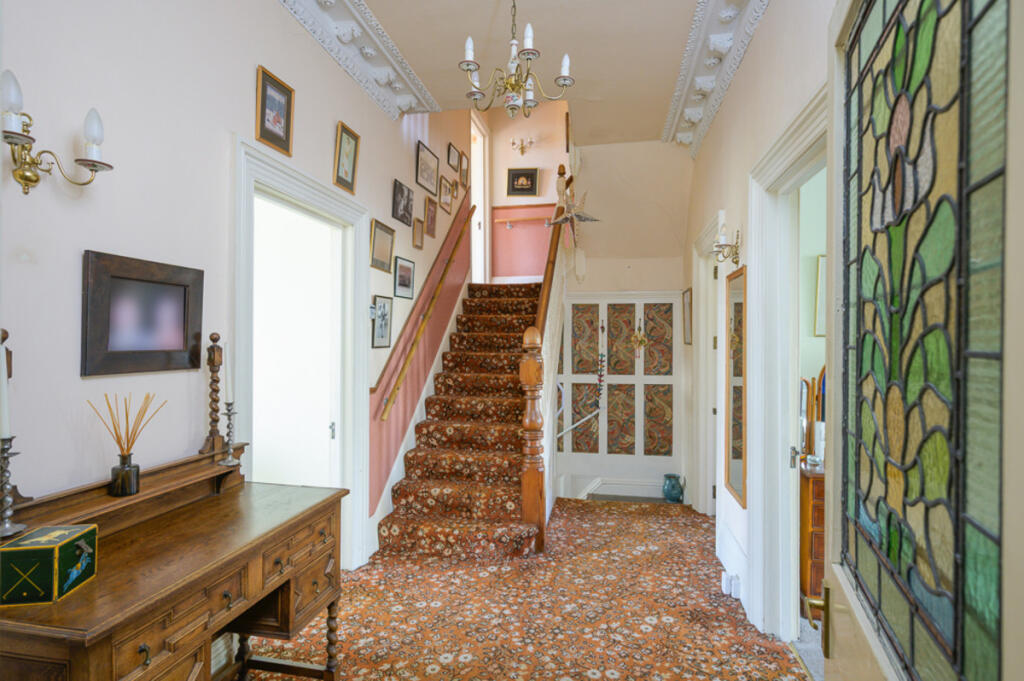 House in Bristol, Pigsty Hill, Bishopston - More