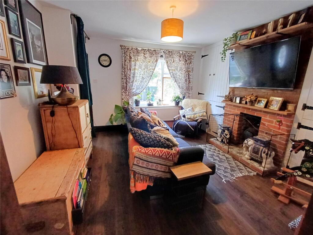 House in Bridport, Dorset - View 5