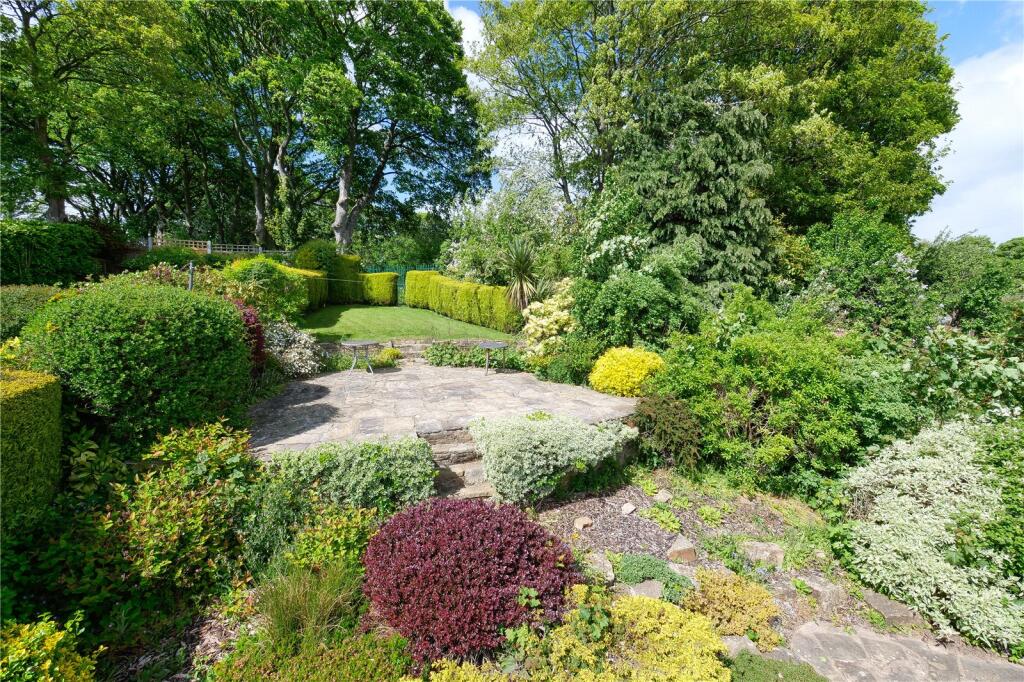 Hollin Head, Baildon, Shipley, West Yorkshire, BD17 - View 6