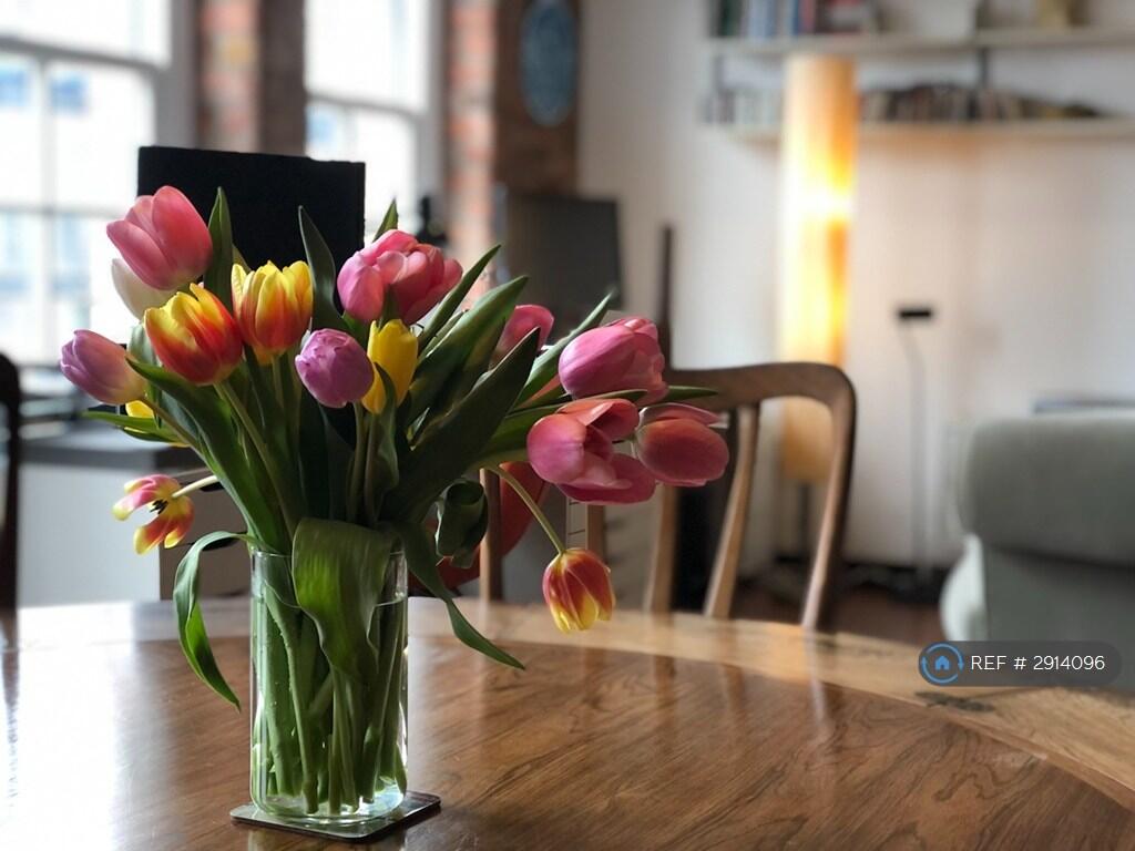 Main image of property: Green Walk, London, SE1