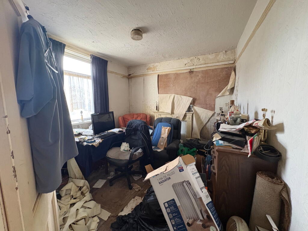 House in Swansea - More