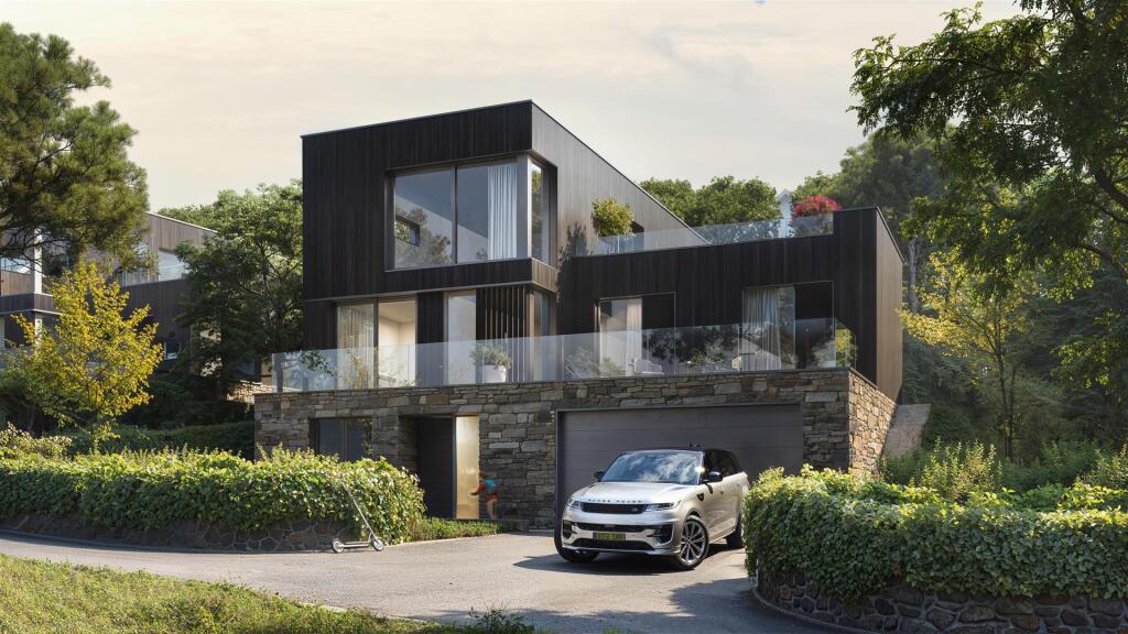 Main image of property: Ladye  Bay, Clevedon