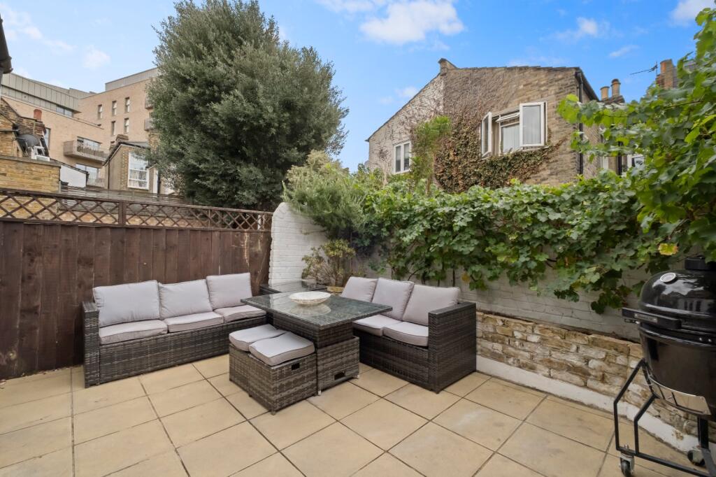 Apartment in London, Sands End, Fulham - View 2