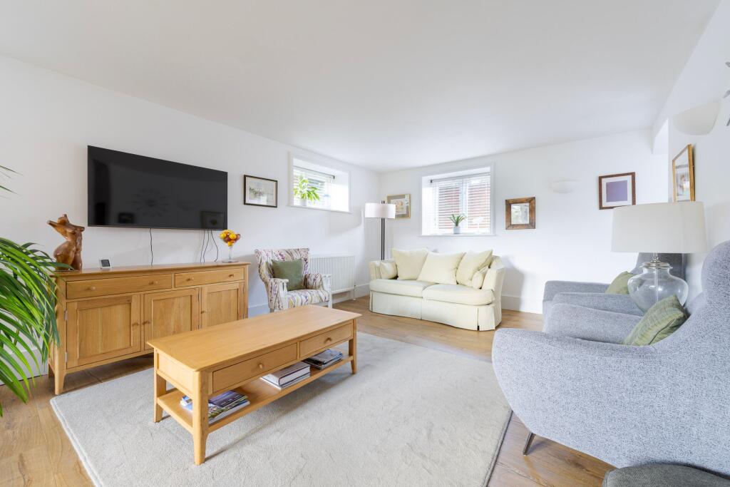 Apartment in Ipswich - View 4