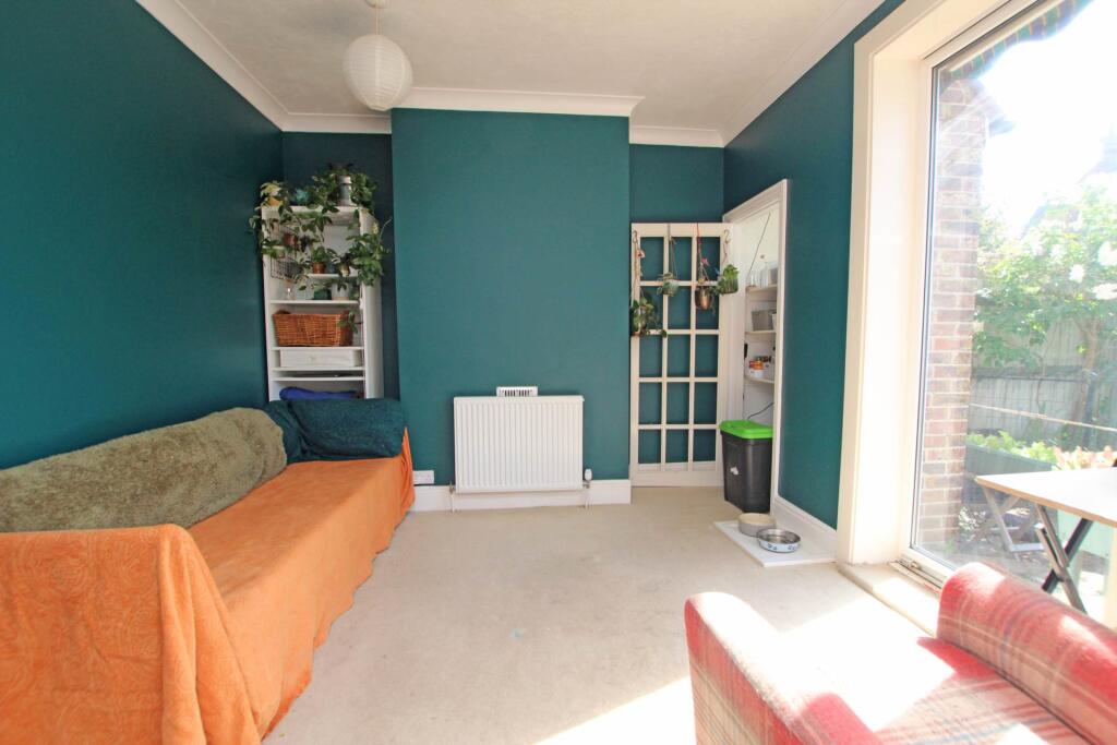 Brodrick Road, Eastbourne, BN22 9NF photo 3