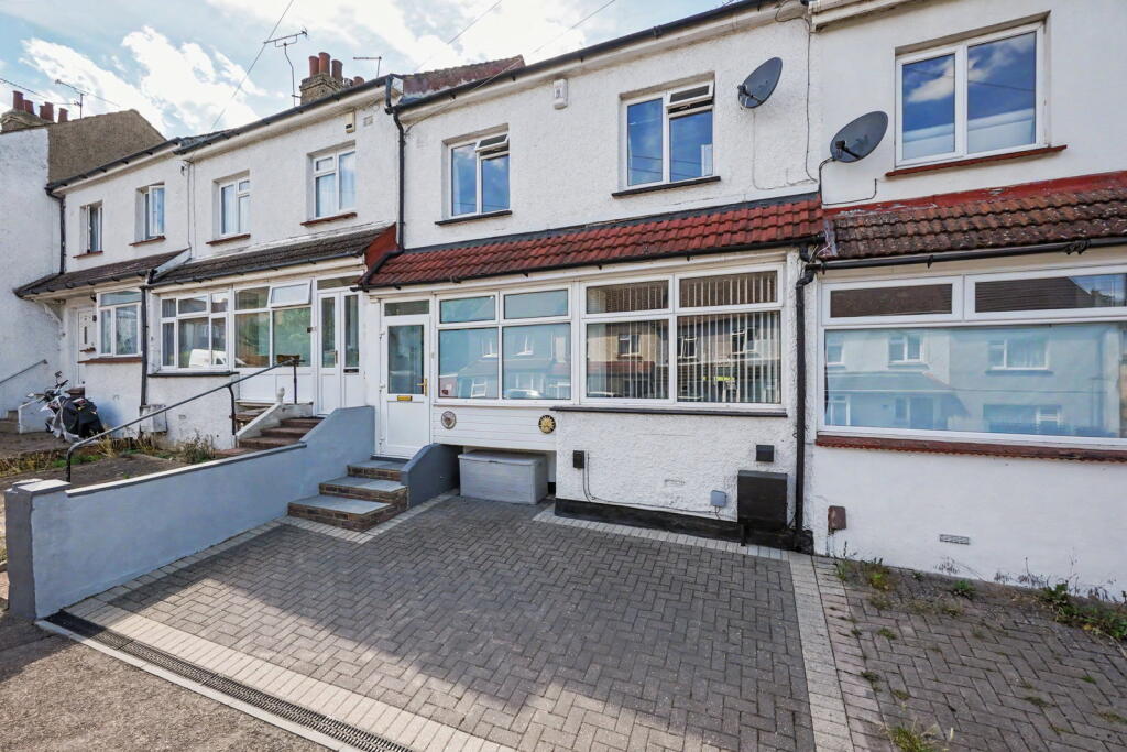 Main image of property: Horsted Avenue, Chatham, ME4 6JU
