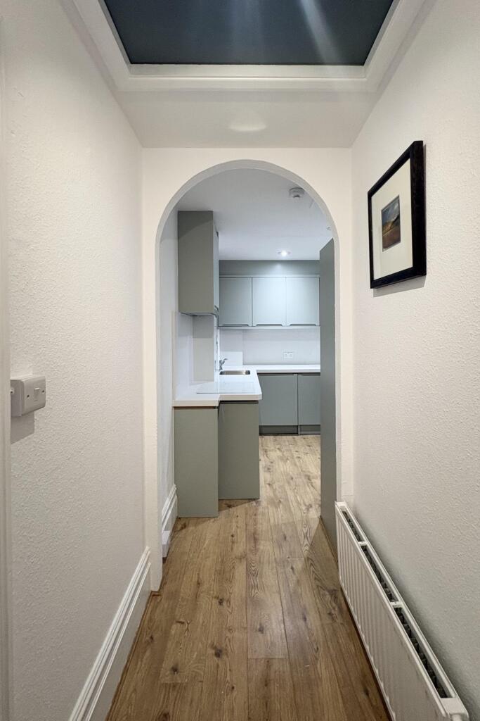 Apartment in Tonbridge - View 4
