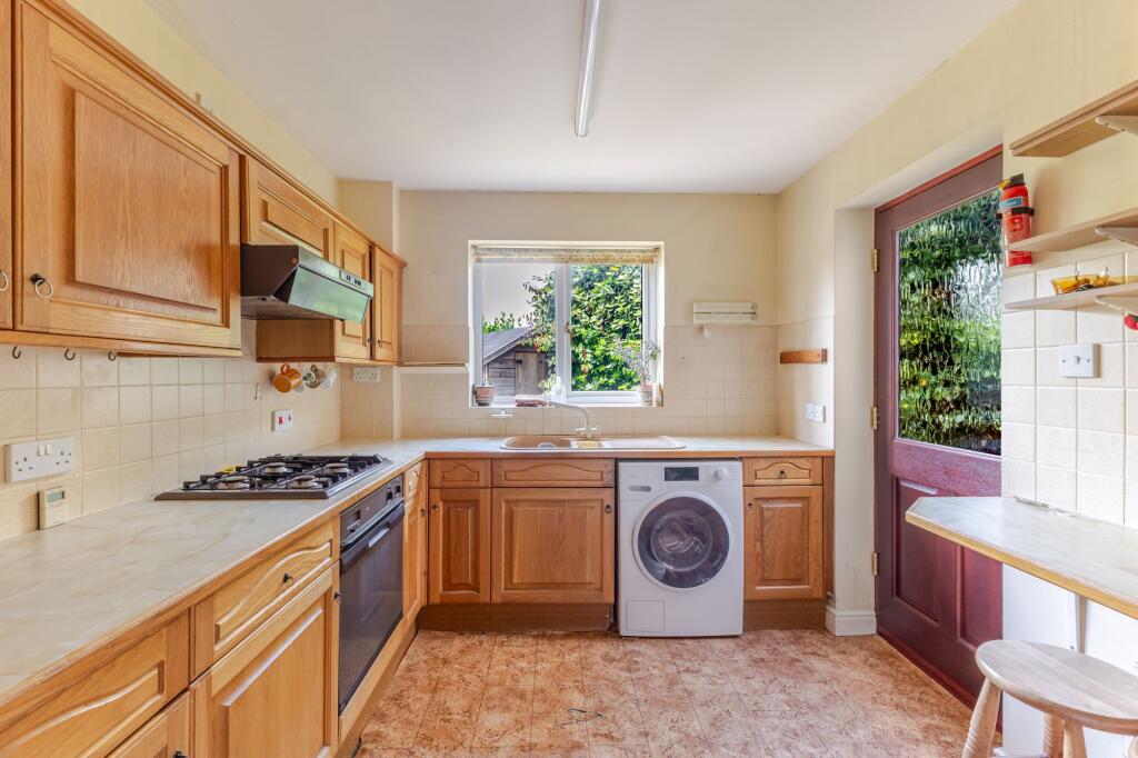 House in Backwell, West Town - More
