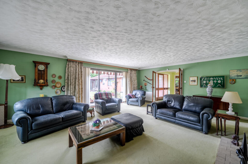 House in New Forest, Sway - View 3