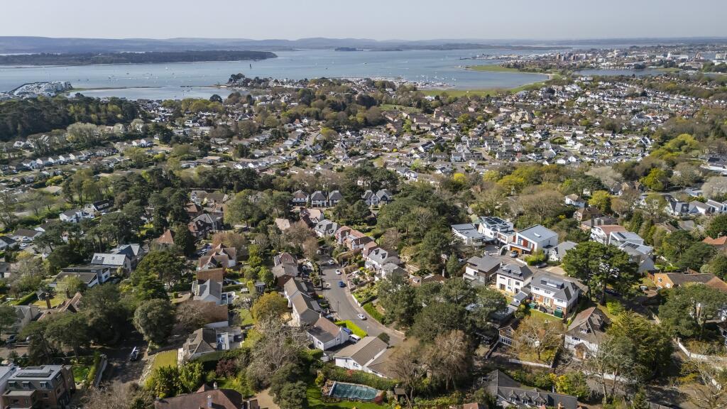 Additional image 21 of De Redvers Road, Poole, 