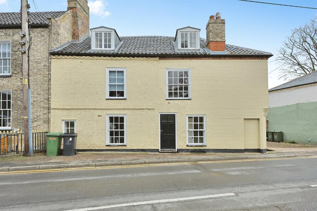 Main image of property: Dereham Road, Watton, Thetford