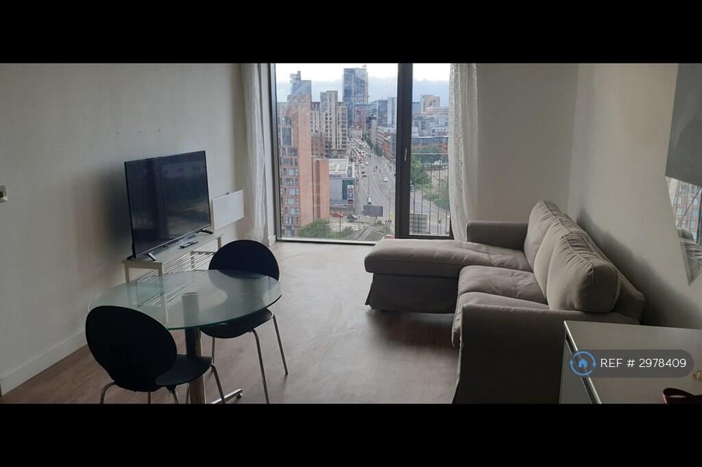 Apartment in Manchester - View 3