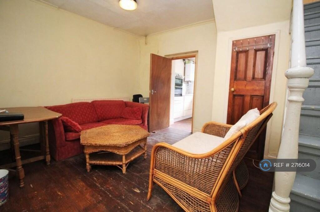 4 bedroom terraced house for rent