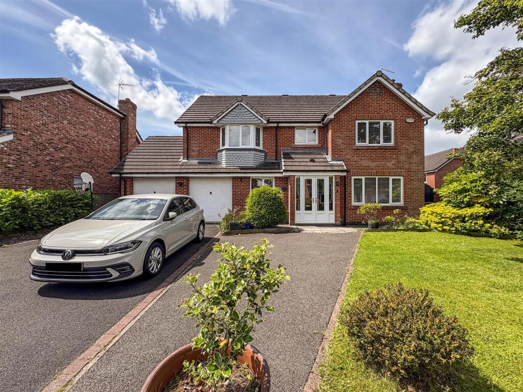 Main image of property: Higginson Close, Congleton