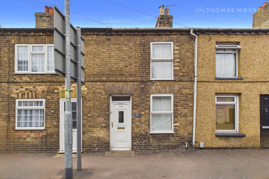 Main image of property: Hitchin Street, Biggleswade, Bedfordshire, SG18