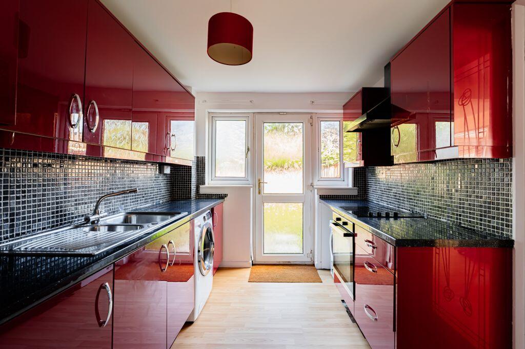 21 North Bughtlinfield, Edinburgh, EH12 8XZ photo 4