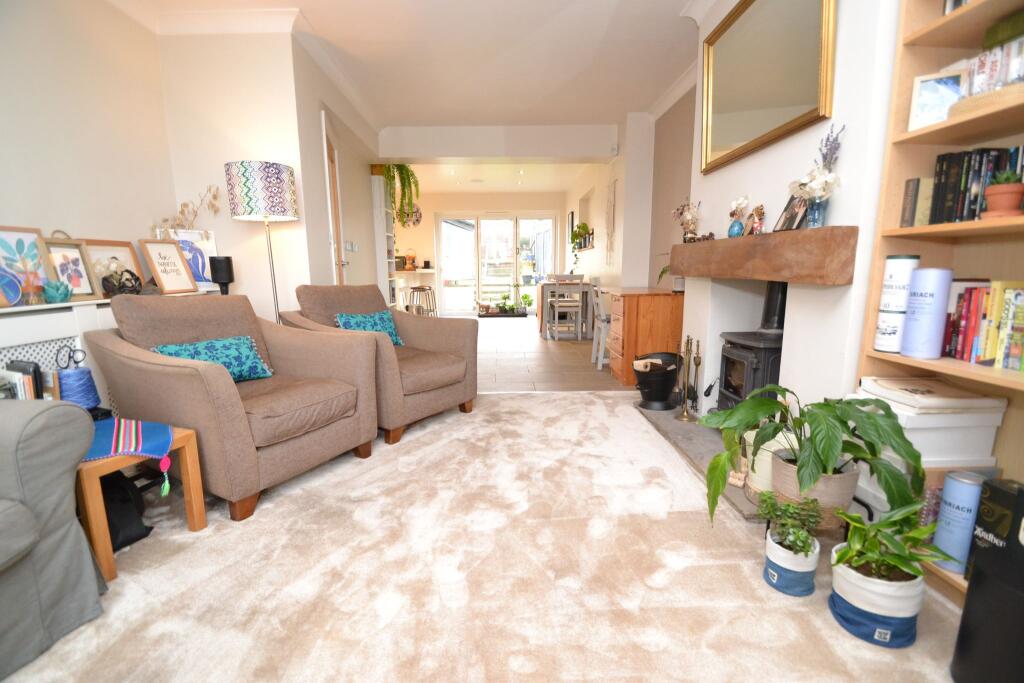 House in Bradford, West Yorkshire - View 2
