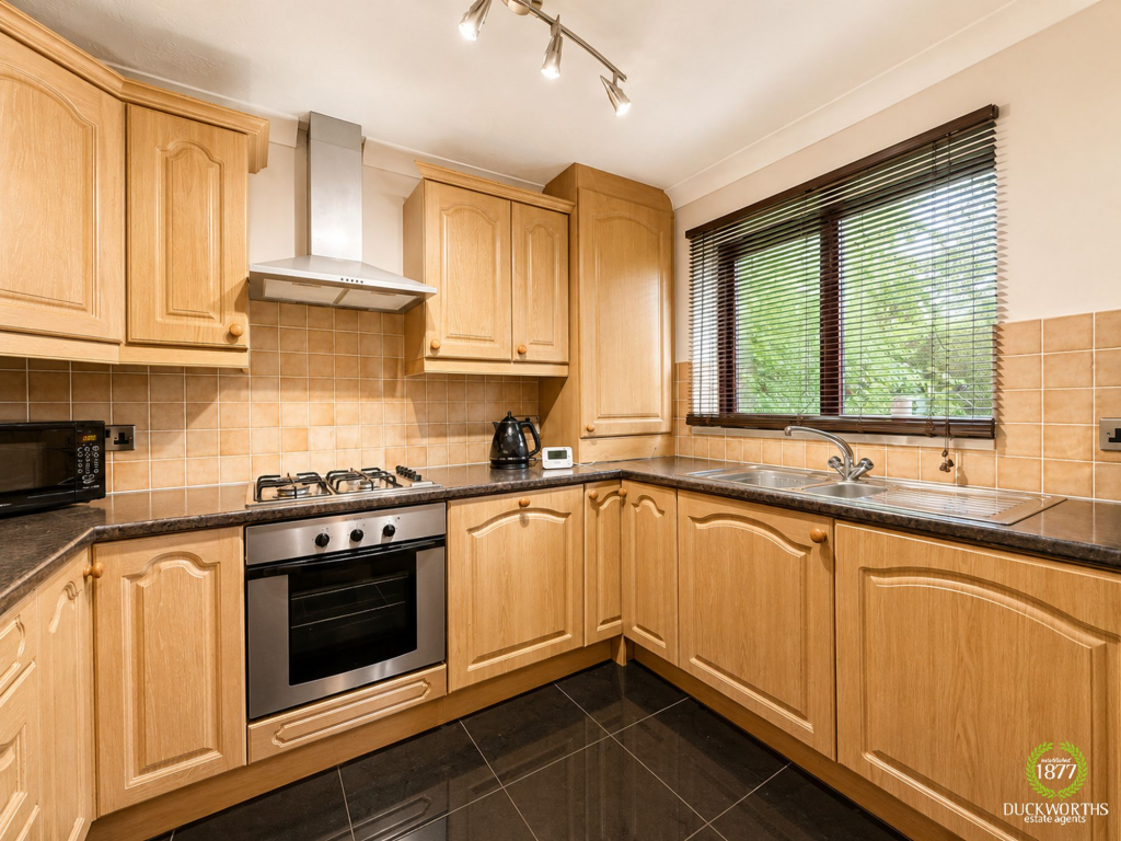 House in Darwen, Knowle Fold - More