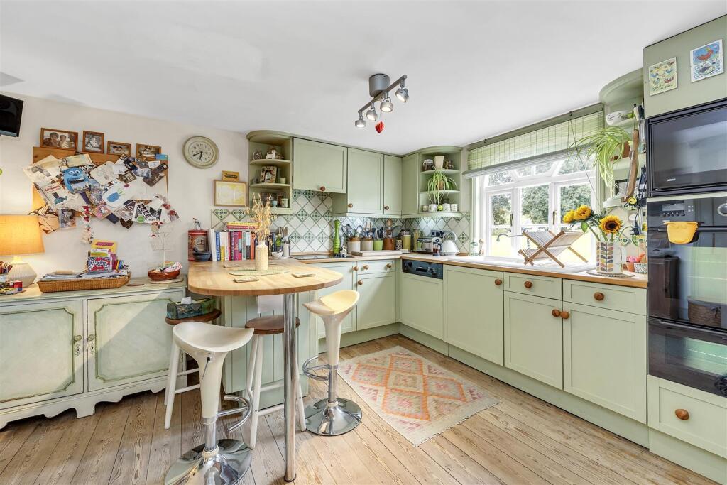 House in Babergh, Cross Green, Hartest - More