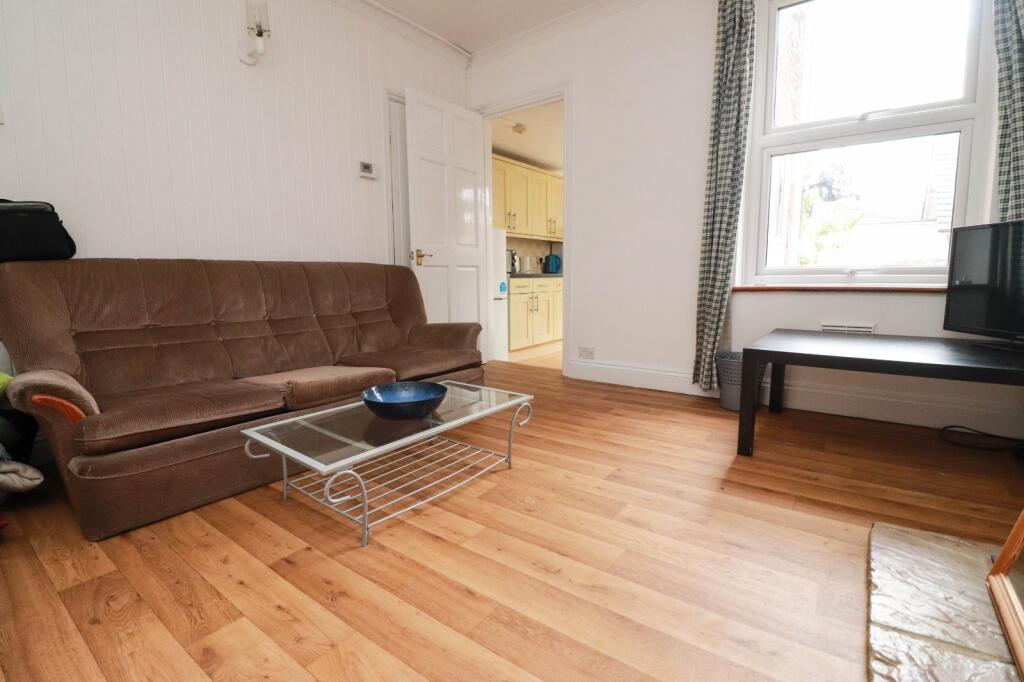House in Southampton - View 3