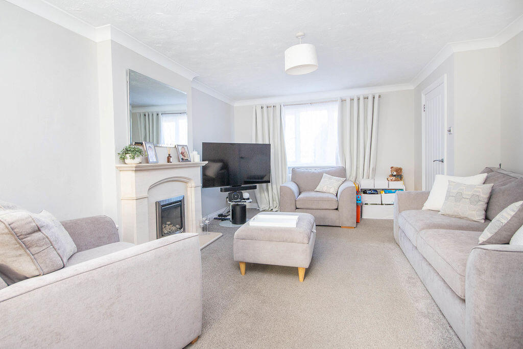 Alder Close, Dibden Purlieu photo 2