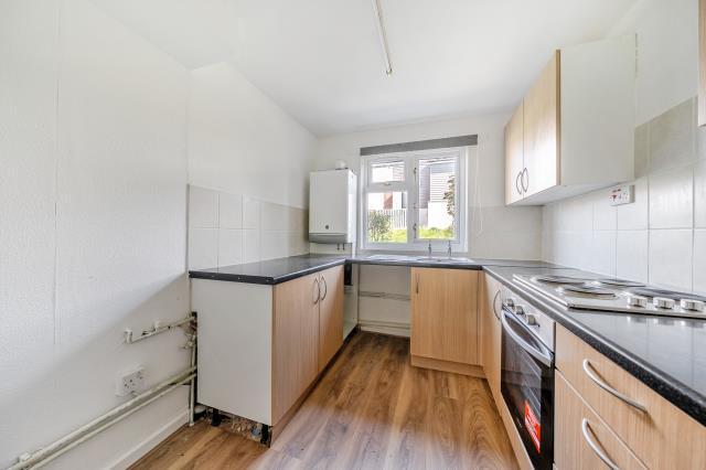 Apartment in Basingstoke and Deane, Basingstoke - More