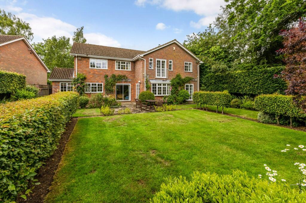 House in Harpenden, Roundwood - View 2