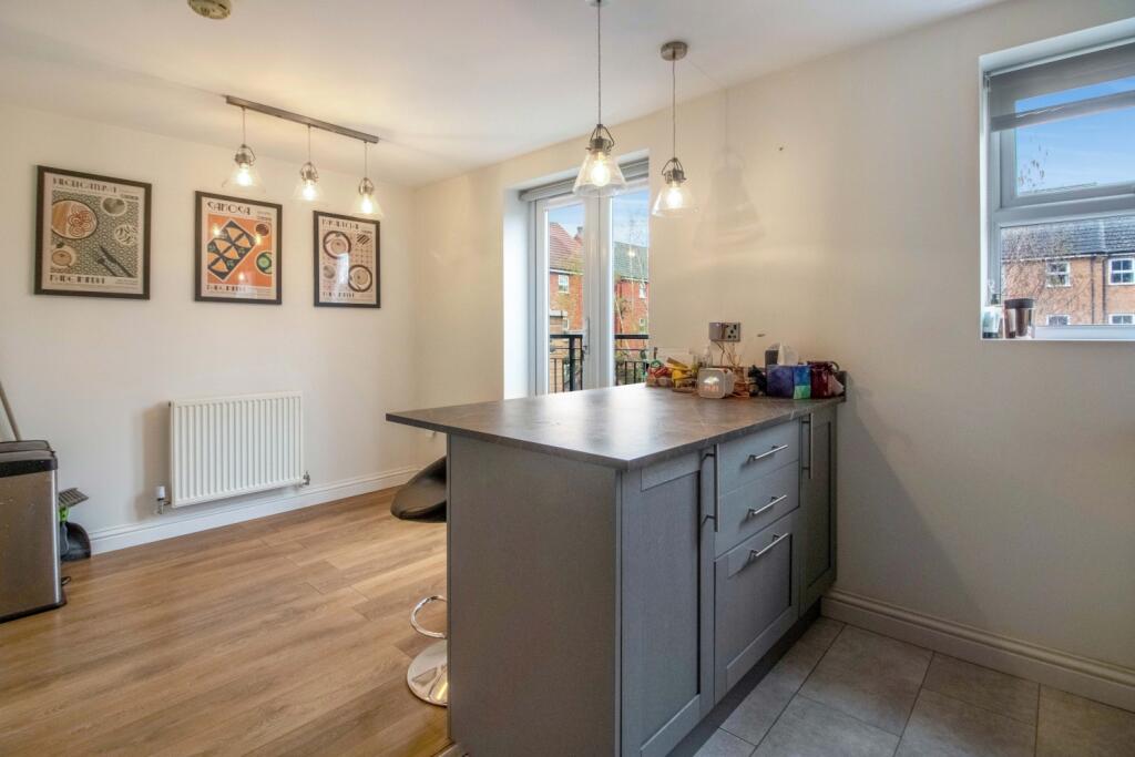 House in Nottingham, Beeston - View 4