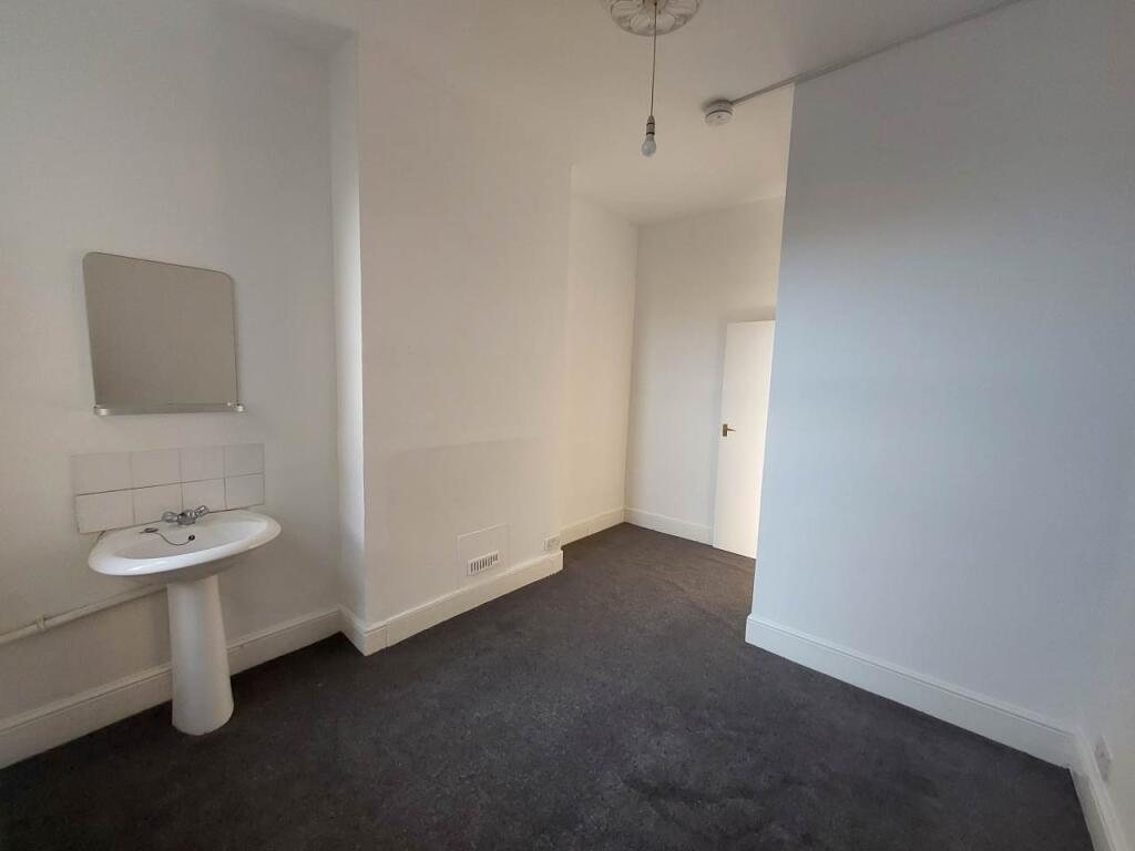 Apartment in Tonbridge - View 5